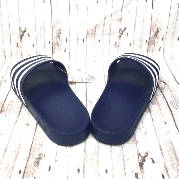 NEW Men's Adidas Adilette Aqua Slides - Picture 4 of 6